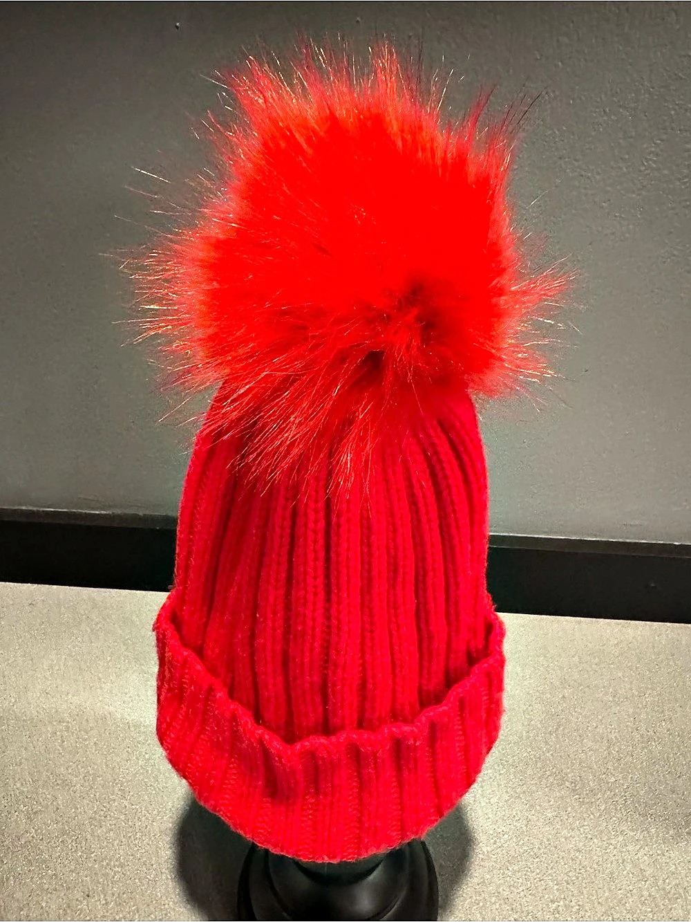 Athleta Ribbed Pom Beanie - Picture 1 of 4